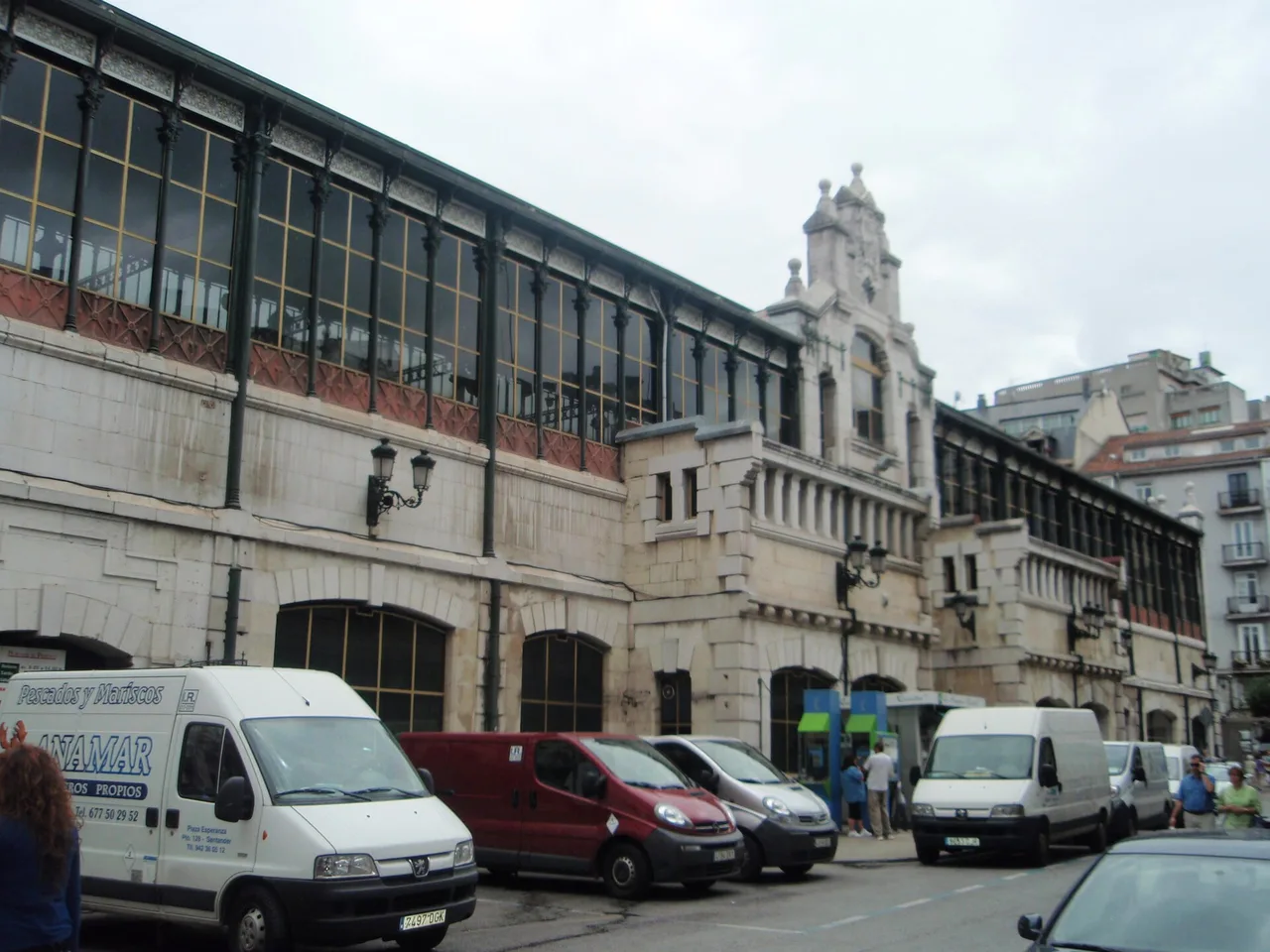 Exterior del Mercado de la Esperanza de Santander en 2009