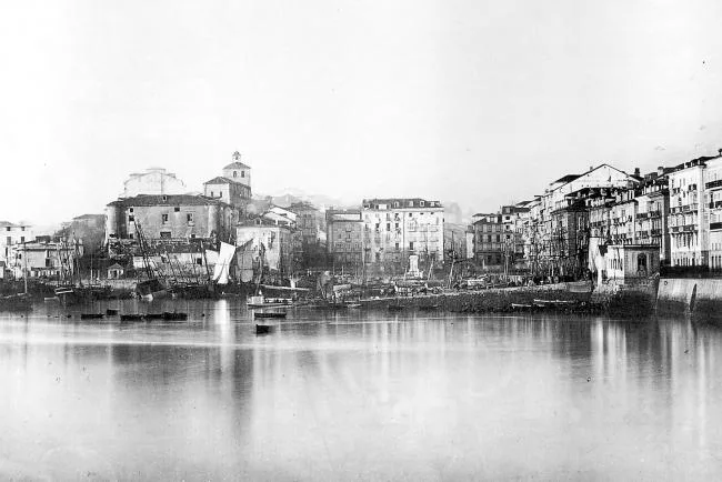 Vista del puerto de Santander fotografiada por Jean Laurent en 1867